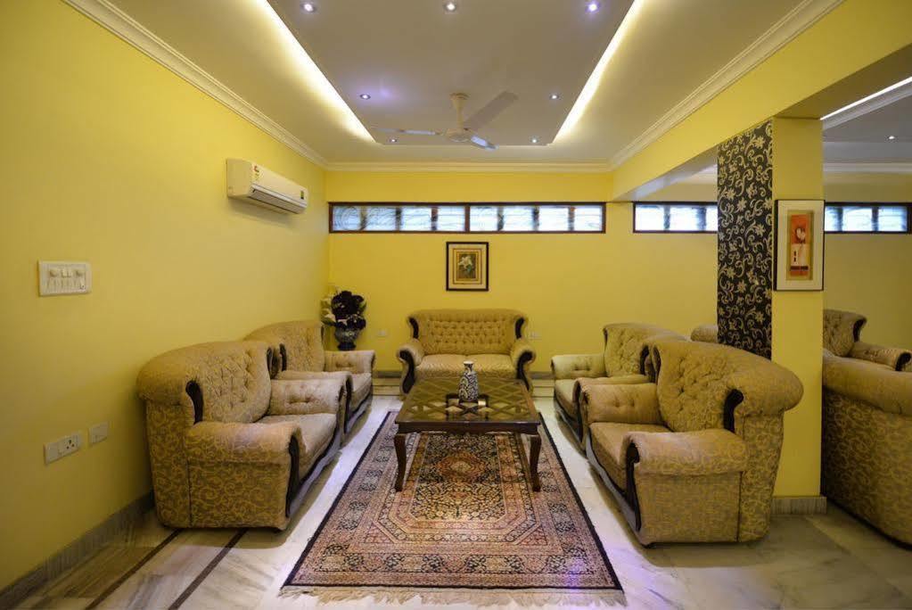Genx Banjara Hill 1589 Hotel Hyderabad Exterior photo